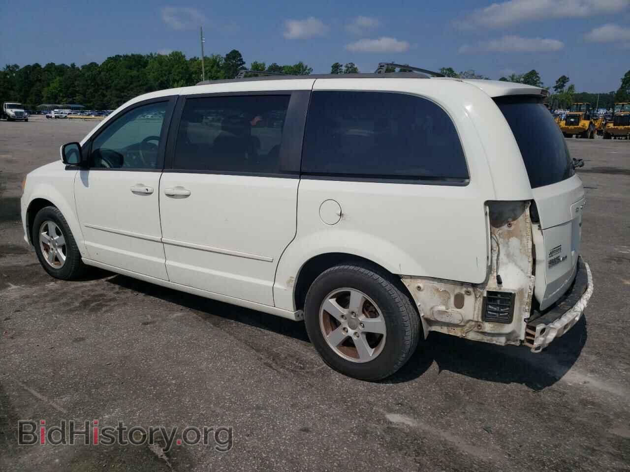 2013 DODGE CARAVAN - VIN: 2C4RDGCG7DR551664 - Фото 2