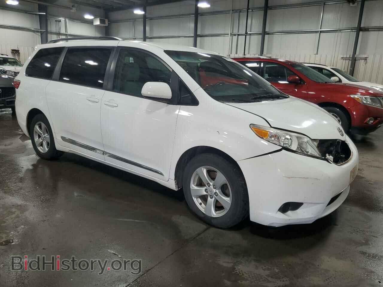 2017 TOYOTA All Models - VIN: 5TDKZ3DC2HS841394 - Фото 4