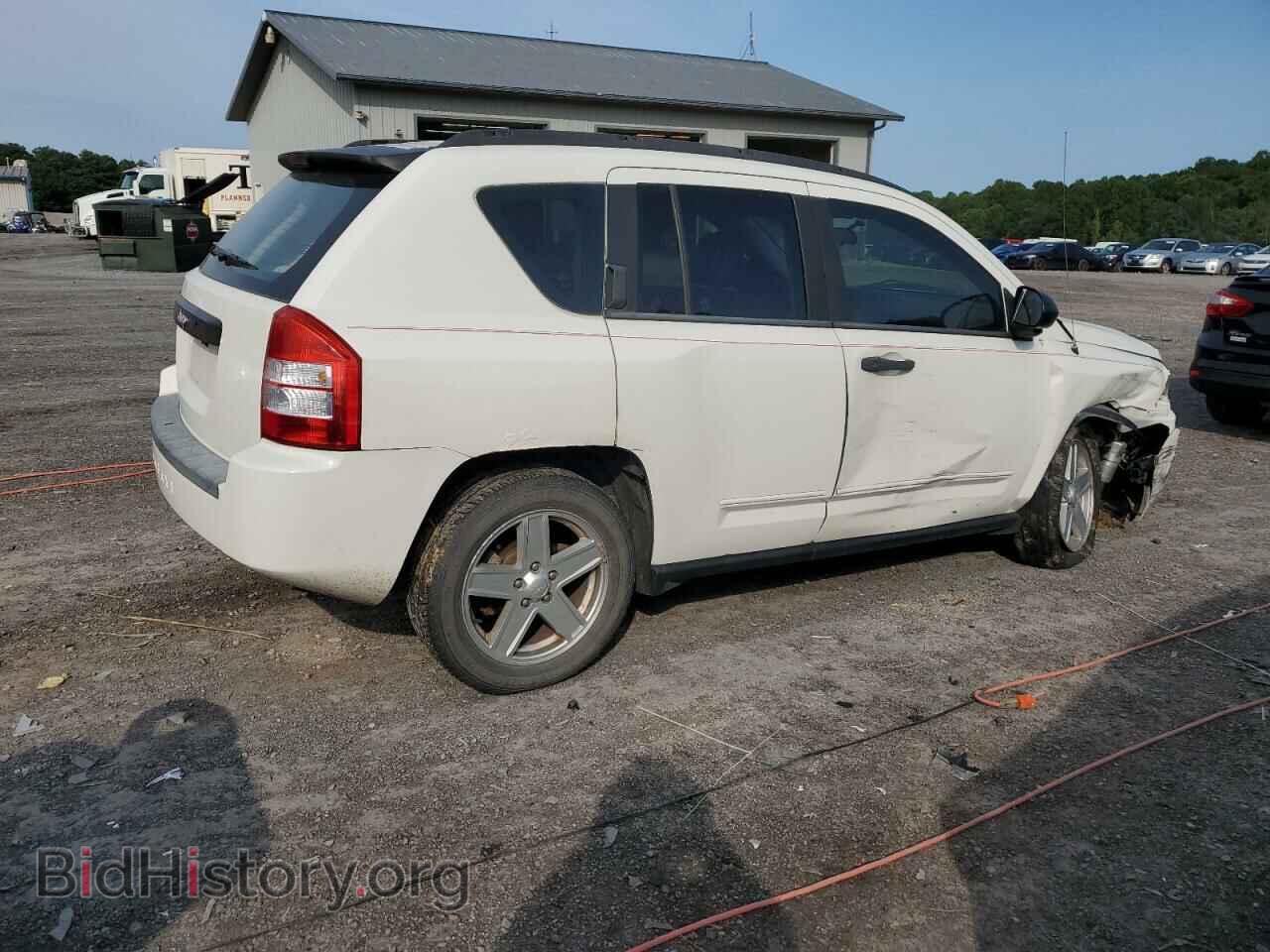 2009 JEEP COMPASS - VIN: 1J4FF47B49D218692 - Photo 3