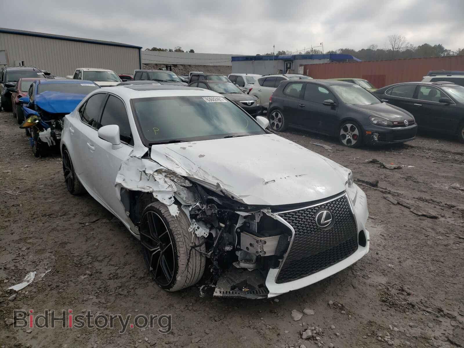 Photo JTHBE1D24F5017339 - LEXUS IS 2015