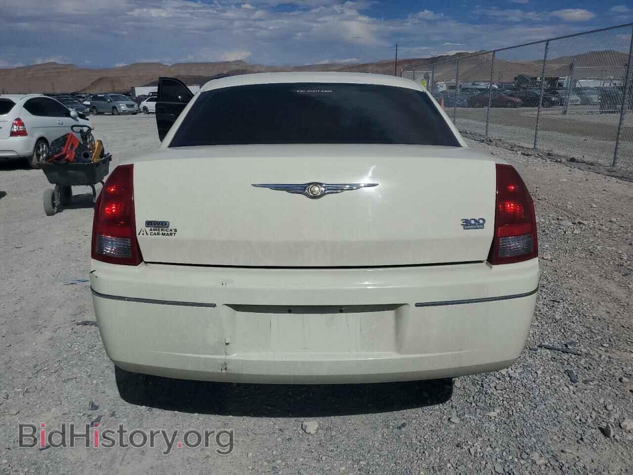 2005 CHRYSLER 300 - VIN: 2C3JK53G35H696767 - Фото 6