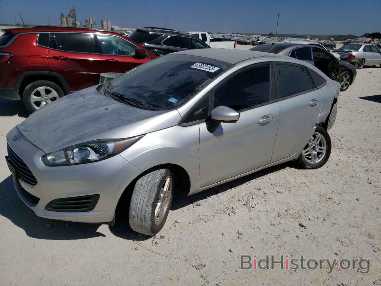 Photo 3FADP4BJ5KM154686 - FORD FIESTA 2019