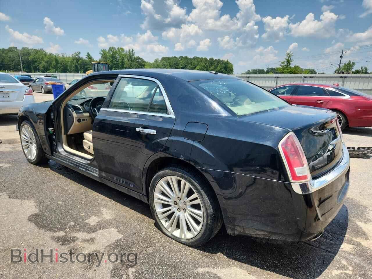 2012 CHRYSLER 300 - VIN: 2C3CCACG8CH173692 - Фото 2