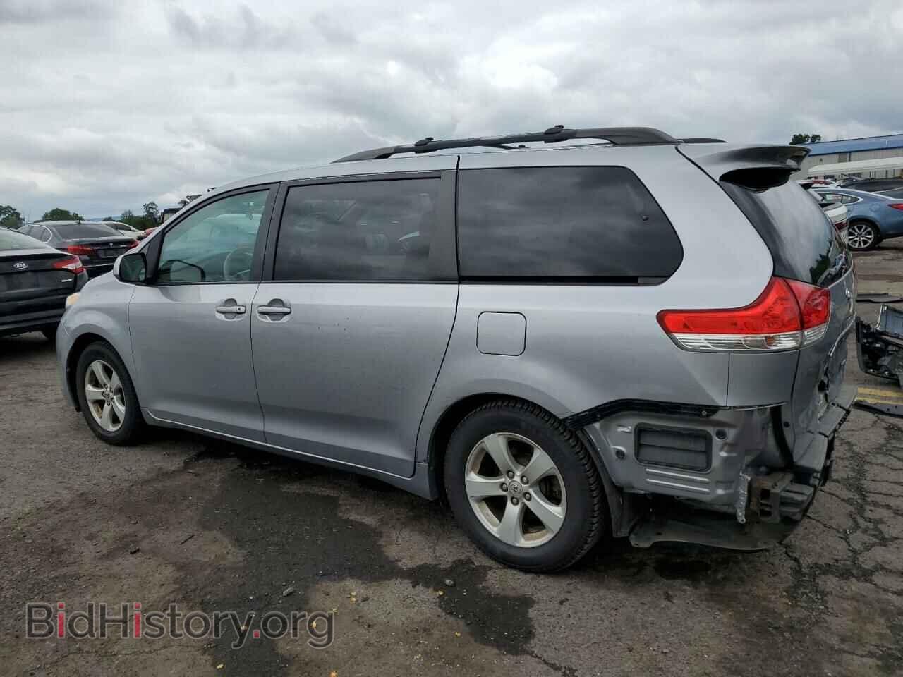 2011 TOYOTA All Models - VIN: 5TDKK3DC0BS064905 - Фото 2