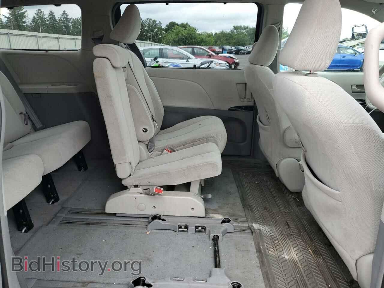 2011 TOYOTA All Models - VIN: 5TDKK3DC0BS064905 - Фото 11