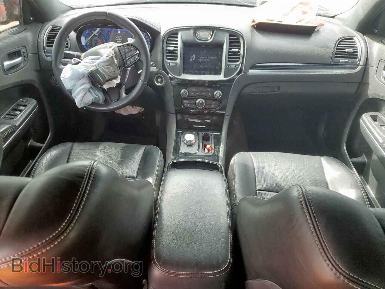 2018 CHRYSLER 300 - VIN: 2C3CCAGG2JH300492 - Фото 8
