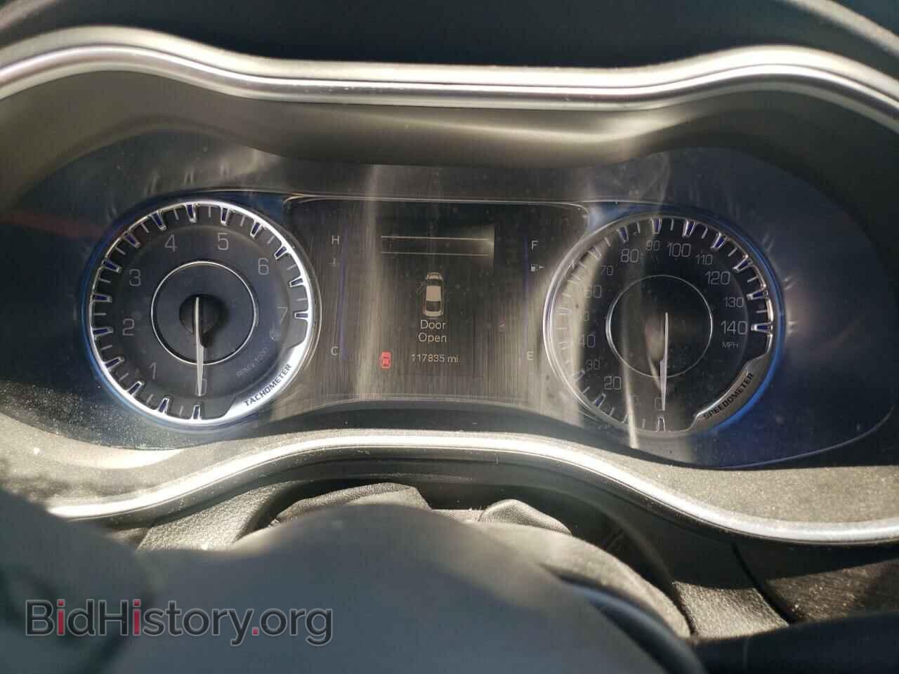 2016 CHRYSLER 200 - VIN: 1C3CCCAB0GN136779 - Фото 9