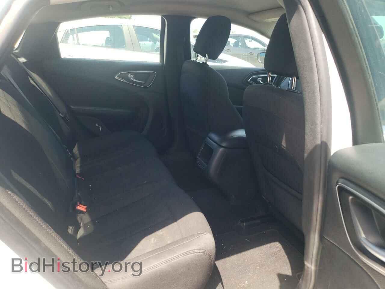 2016 CHRYSLER 200 - VIN: 1C3CCCAB0GN136779 - Фото 10