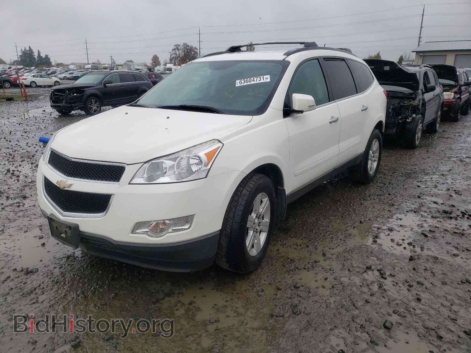 2012 CHEVROLET TRAVERSE - VIN: 1GNKVJED6CJ137770 - Фото 2