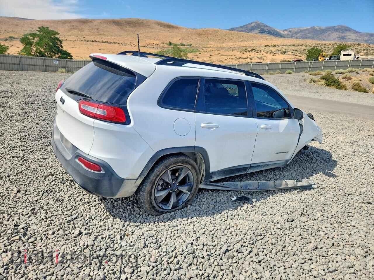 2018 JEEP CHEROKEE - VIN: 1C4PJMCX0JD602757 - Photo 3