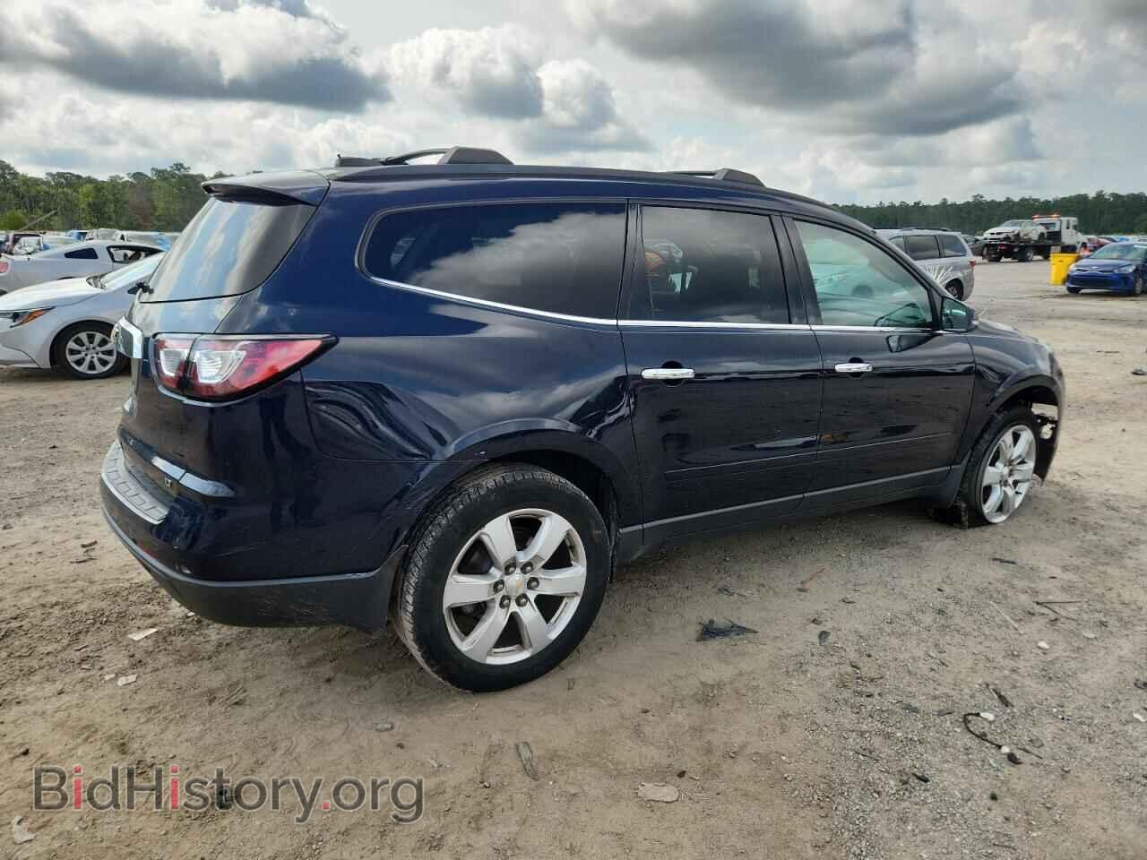 2017 CHEVROLET TRAVERSE - VIN: 1GNKVGKD2HJ190612 - Фото 3