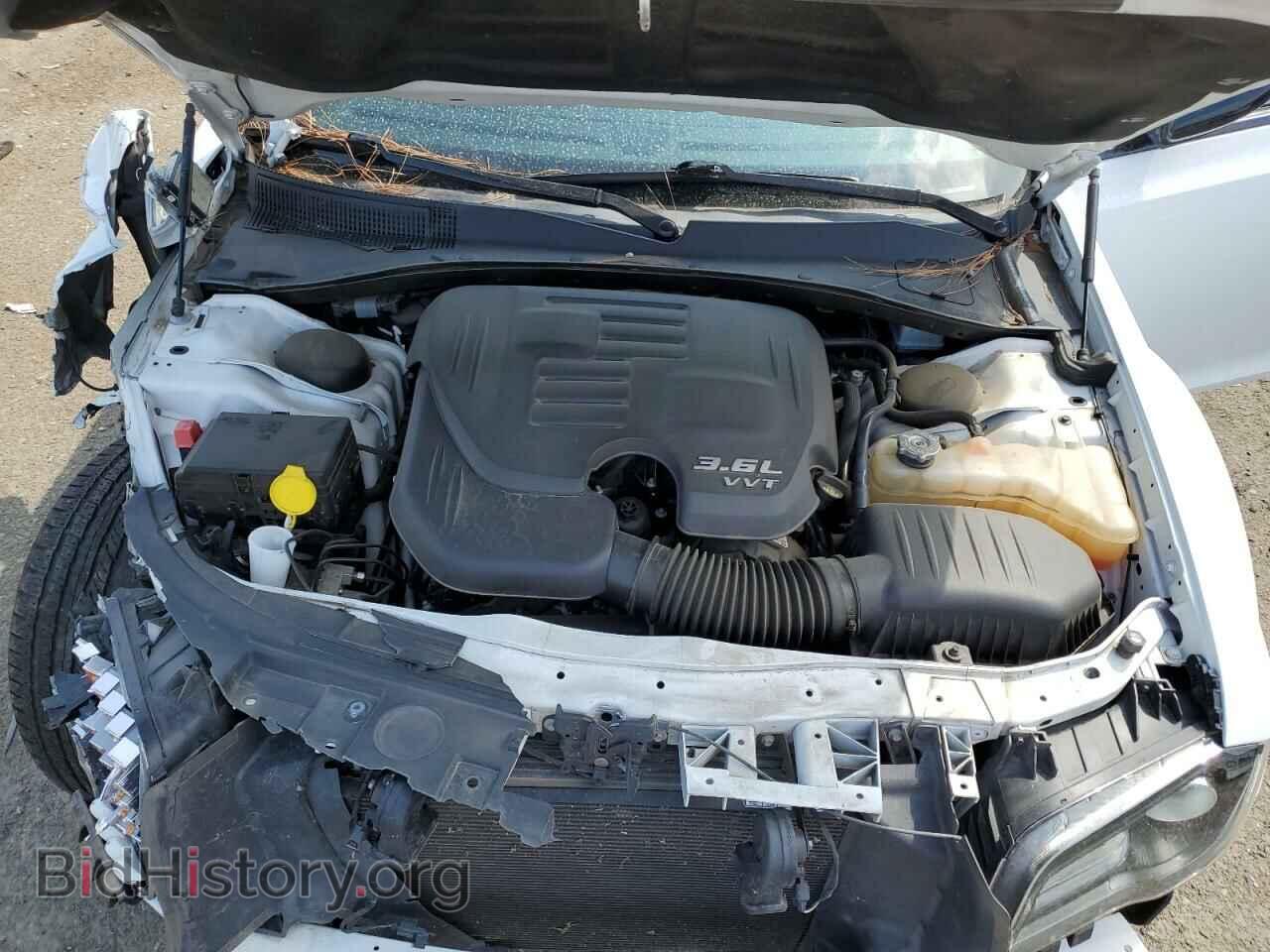 2019 CHRYSLER 300 - VIN: 2C3CCAAG9KH601318 - Фото 11