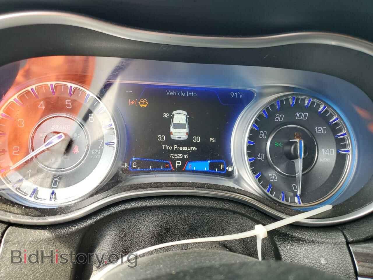 2019 CHRYSLER 300 - VIN: 2C3CCAAG9KH601318 - Фото 9