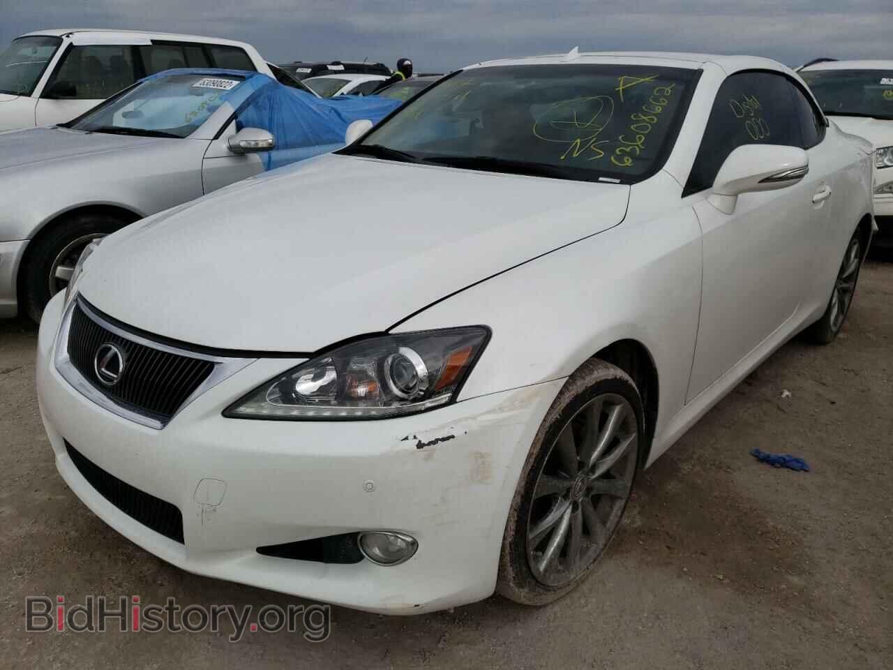 2014 LEXUS IS - VIN: JTHFF2C28E2530812 - Photo 2