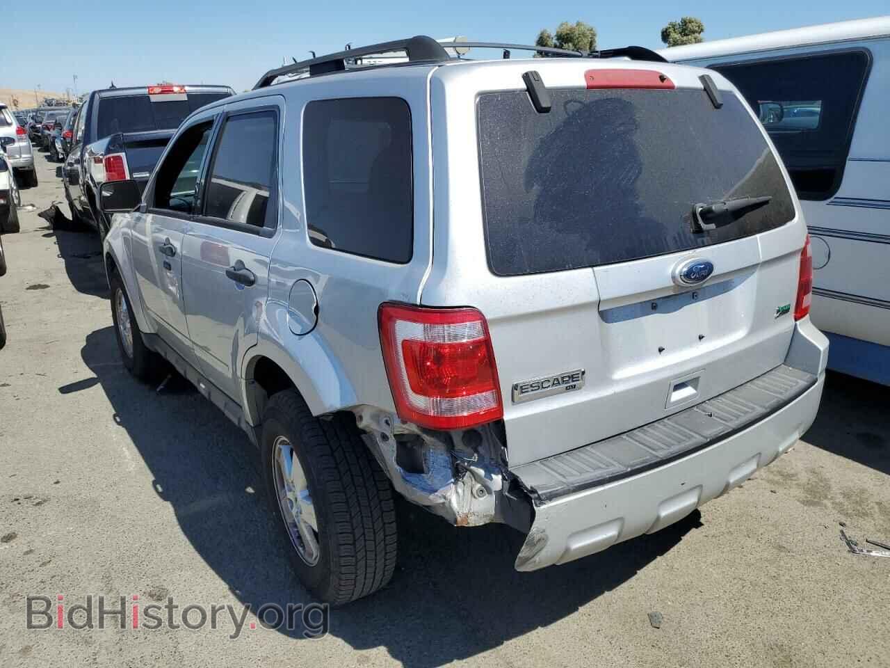 2011 FORD ESCAPE - VIN: 1FMCU9DG8BKA15037 - Photo 2