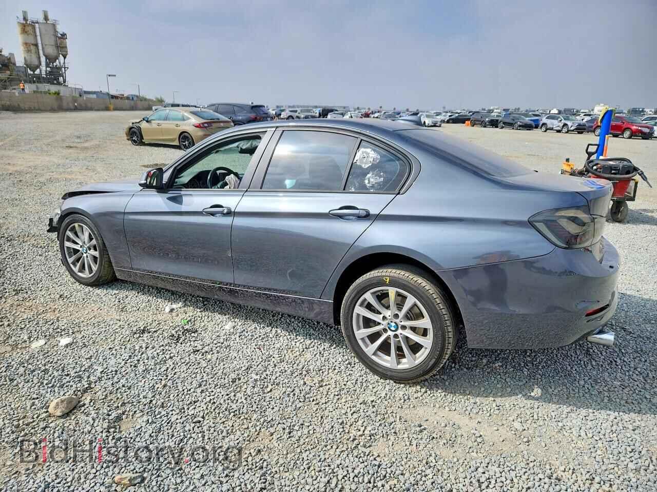 2018 BMW 3 SERIES - VIN: WBA8A9C50JAH12936 - Фото 2