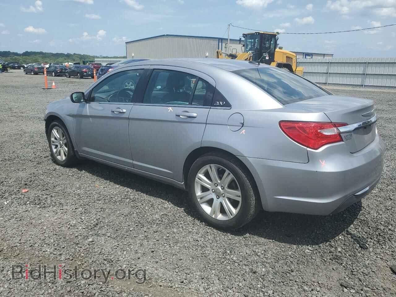 2013 CHRYSLER 200 - VIN: 1C3CCBBB1DN546771 - Фото 2