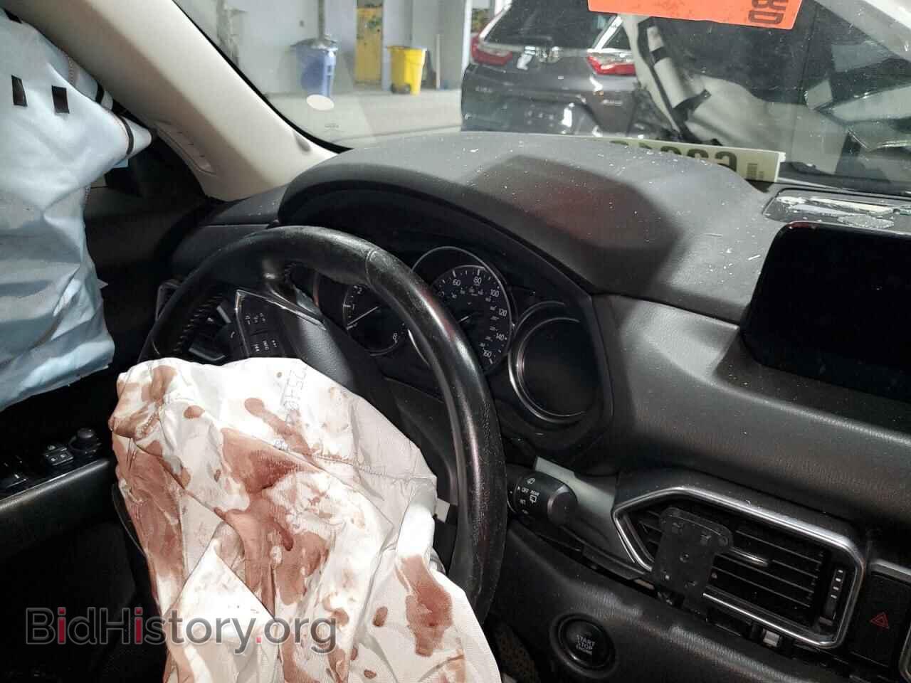 2018 MAZDA CX-5 - VIN: JM3KFBBM3J0425143 - Фото 9