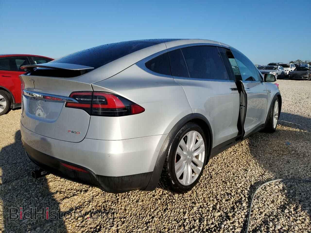2016 TESLA MODEL X - VIN: 5YJXCBE47GF000490 - Фото 4