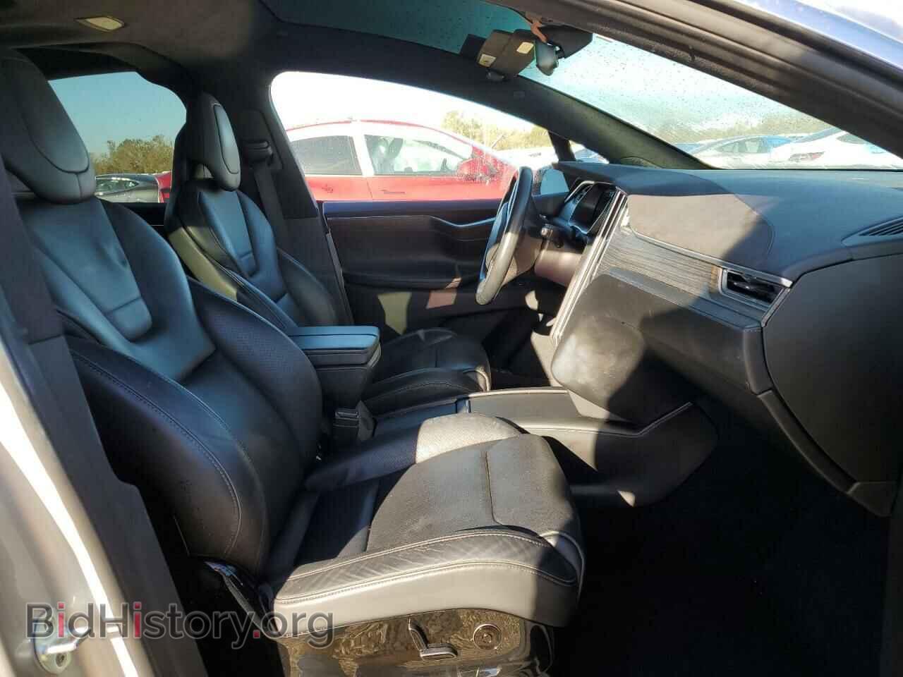 2016 TESLA MODEL X - VIN: 5YJXCBE47GF000490 - Фото 5