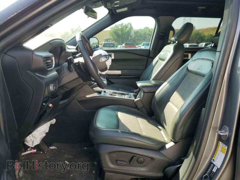 2022 Ford EXPLORER (VIN 1FMSK8JH1NGA67724) — фото 7 из 13