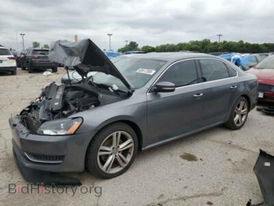 2014 Volkswagen PASSAT SE, серый — VIN 1VWBS7A38EC027406, Copart
