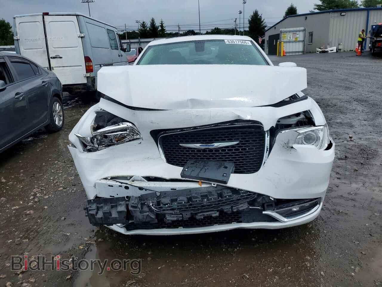 2017 CHRYSLER 300 - VIN: 2C3CCAAG4HH626880 - Фото 5