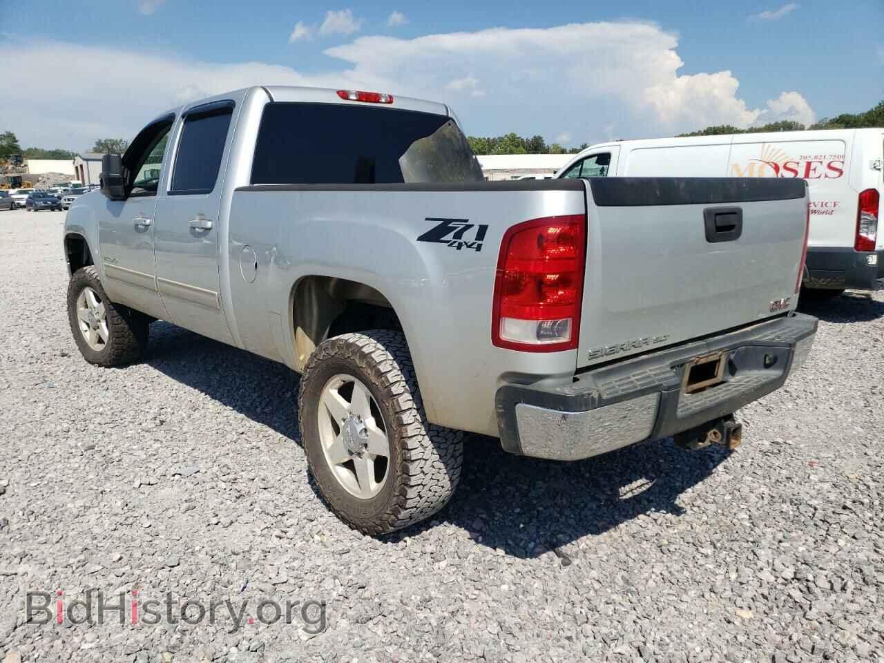 2011 GMC SIERRA - VIN: 1GT121C85BF232390 - Фото 2