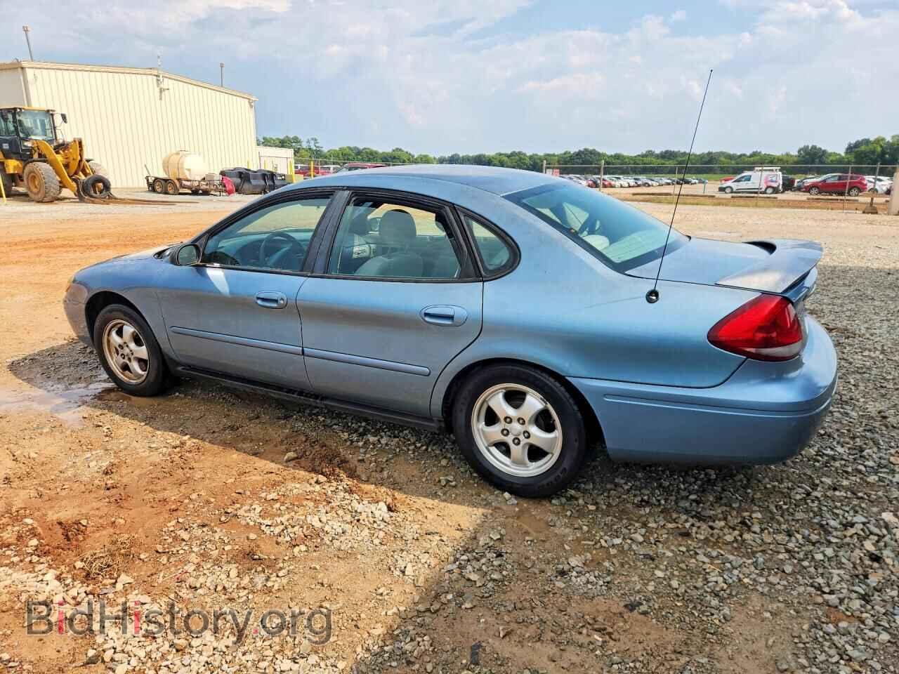 2005 FORD TAURUS - VIN: 1FAFP53205A164792 - Photo 2