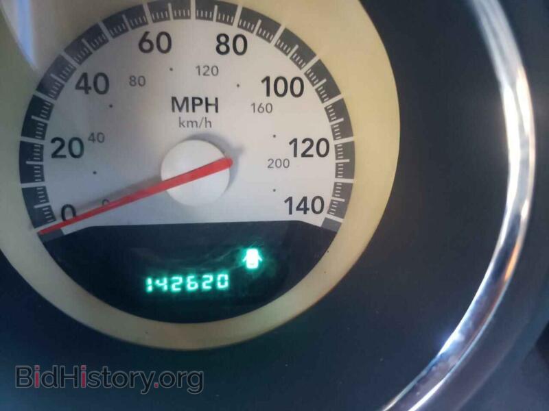 2010 Dodge CHALLENGER (VIN 2B3CJ4DVXAH146427) — photo 8 of 10
