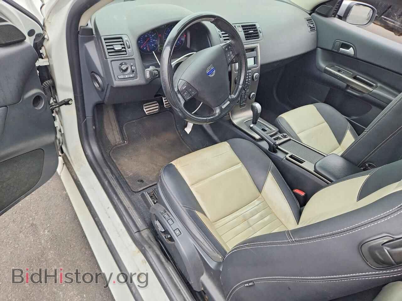 2012 VOLVO C30 - VIN: YV1672MK6C2270592 - Фото 8