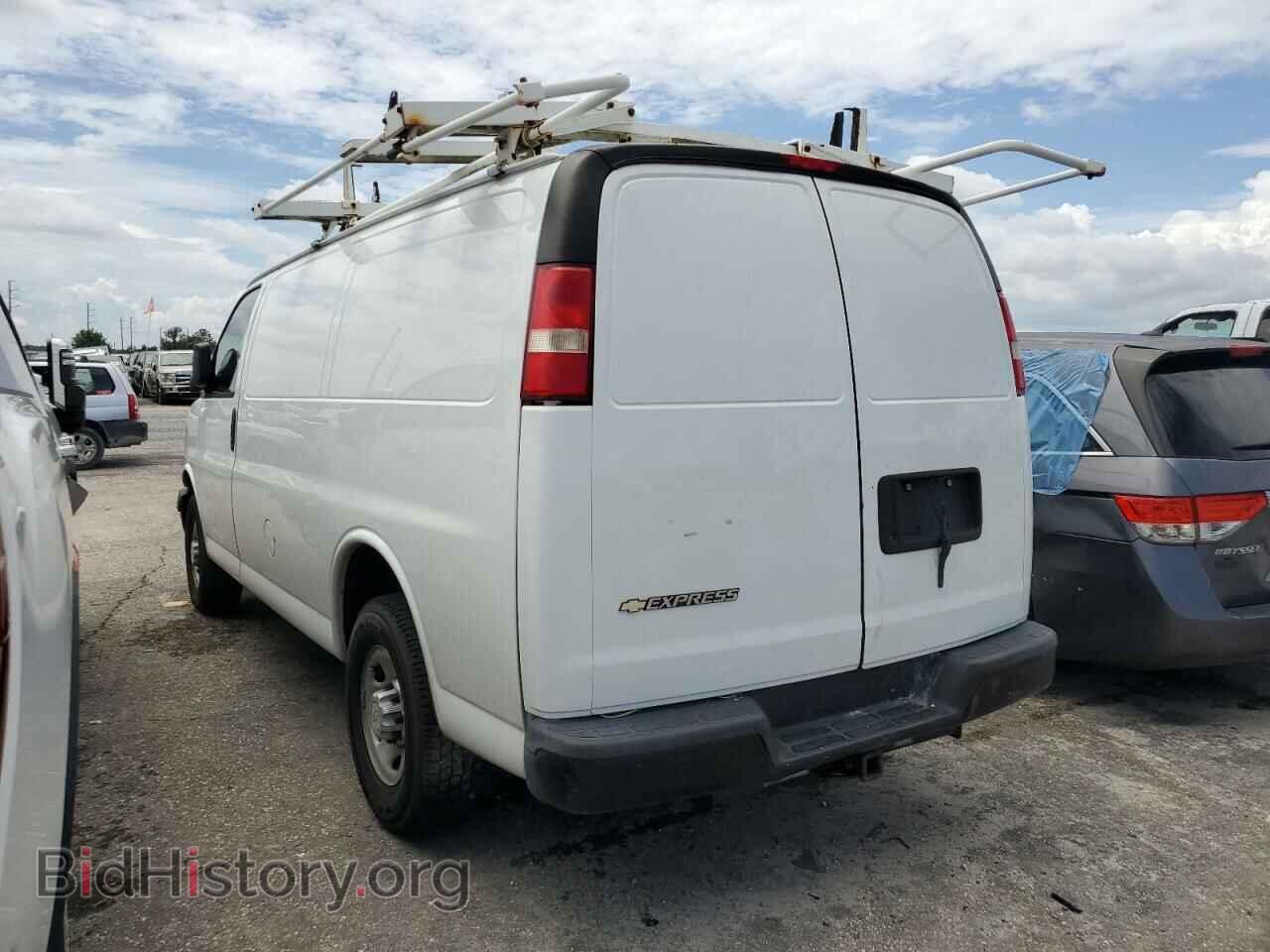 2015 CHEVROLET EXPRESS - VIN: 1GCWGFCF7F1256468 - Фото 2