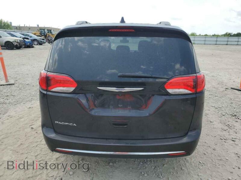 2017 Chrysler PACIFICA (VIN 2C4RC1BG9HR525865) — photo 6 of 13