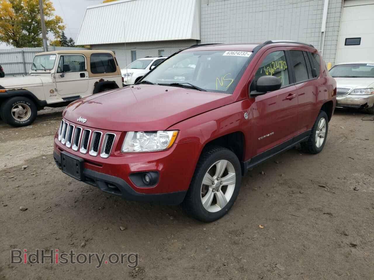 2012 JEEP COMPASS - VIN: 1C4NJDEB4CD556233 - Photo 2