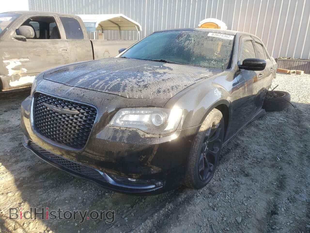2017 CHRYSLER 300 - VIN: 2C3CCABG8HH646757 - Фото 2