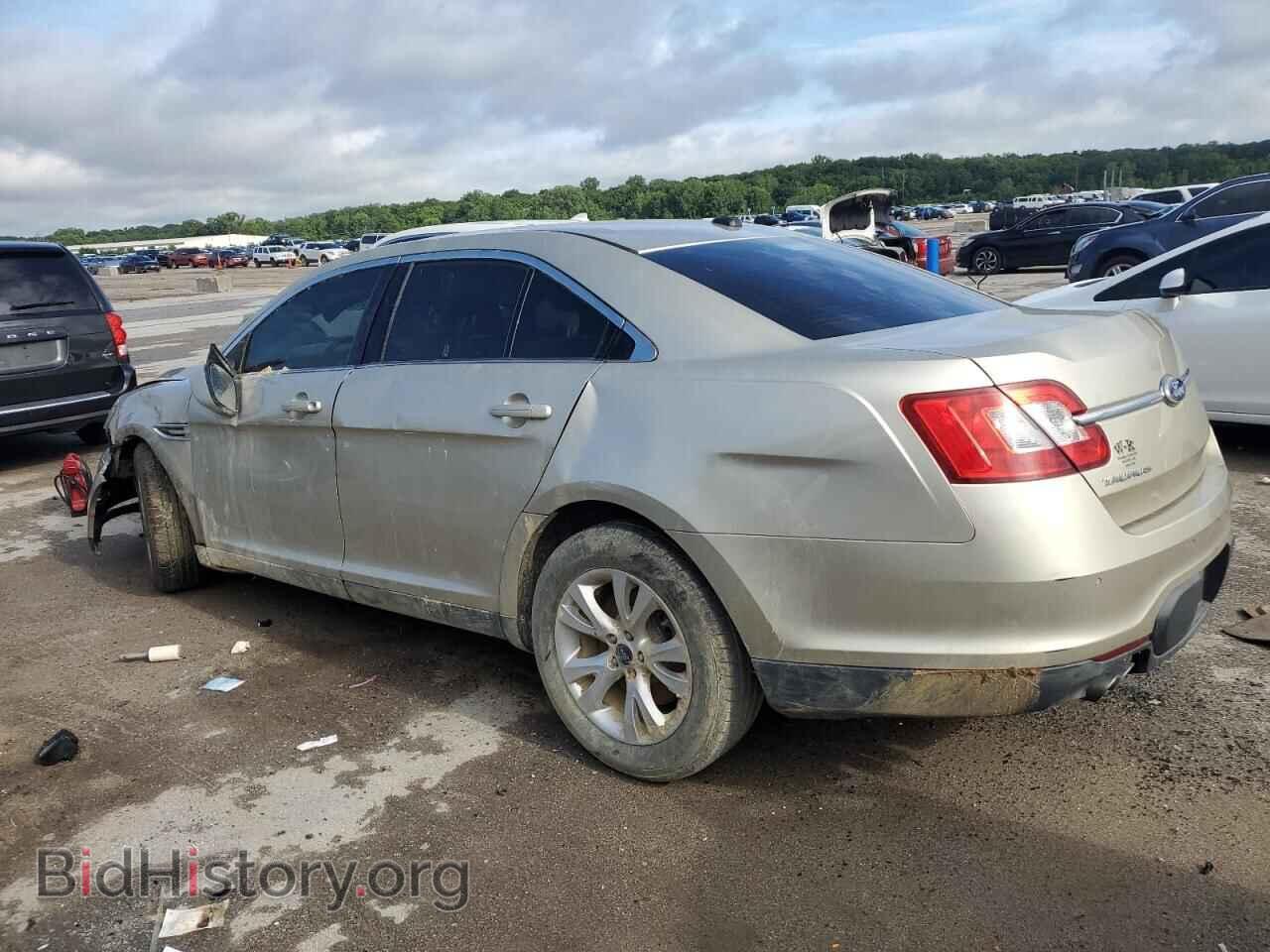 2011 FORD TAURUS - VIN: 1FAHP2EW7BG114617 - Фото 2