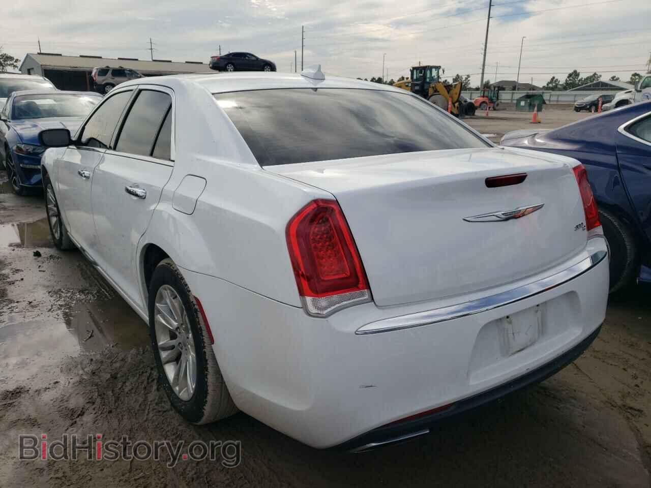 2016 CHRYSLER 300 - VIN: 2C3CCAEG9GH320119 - Фото 3