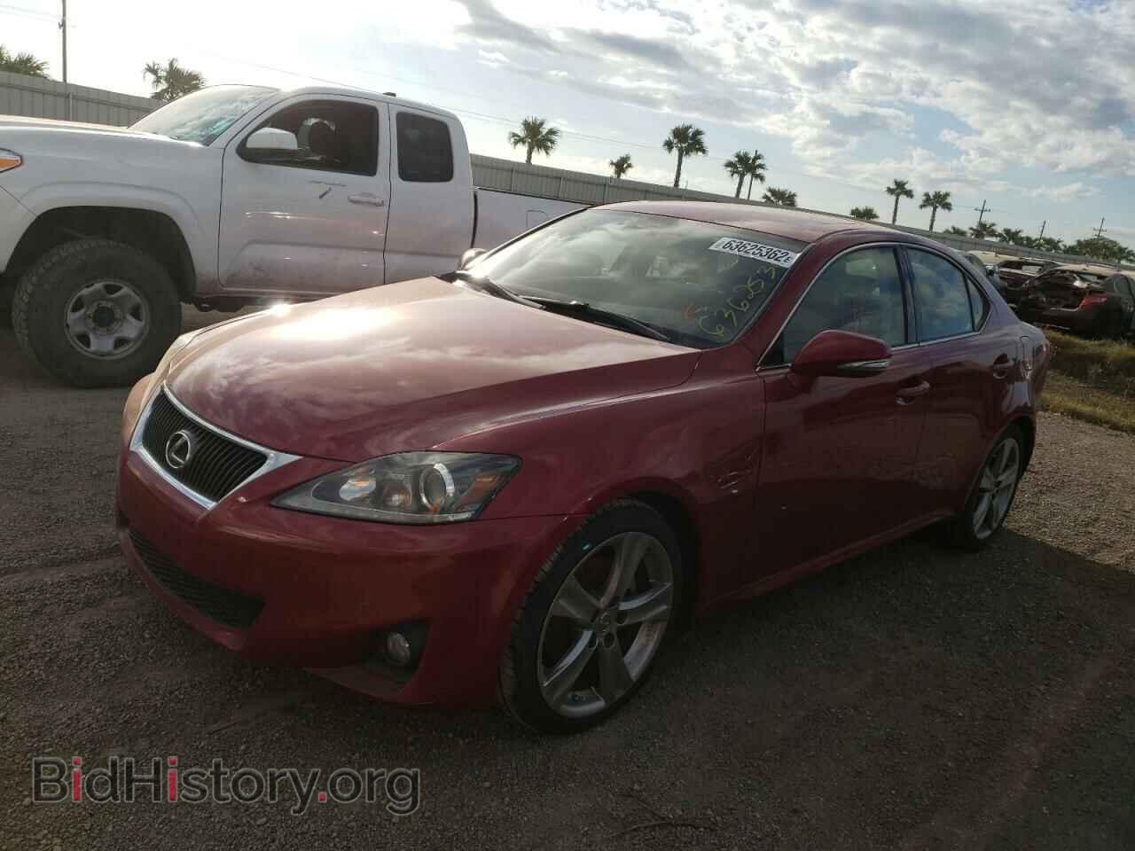2011 LEXUS IS - VIN: JTHBF5C23B5140100 - Фото 2