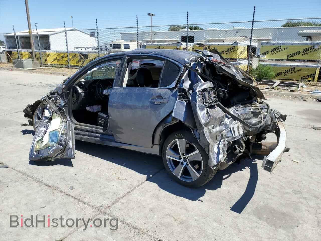 2016 LEXUS GS200 - VIN: JTHBA1BL1GA001051 - Фото 2