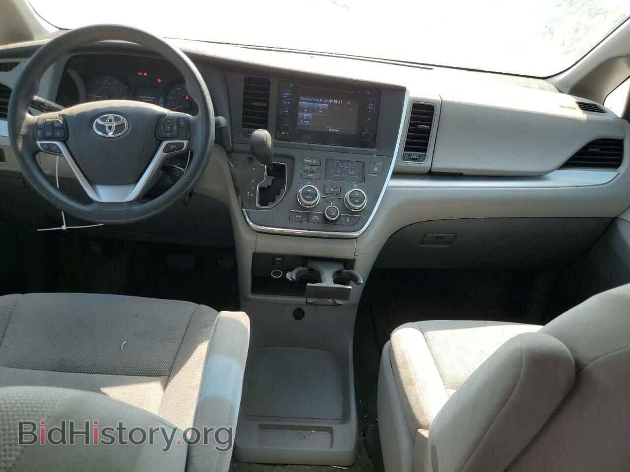 2017 TOYOTA All Models - VIN: 5TDZZ3DC3HS842455 - Фото 8