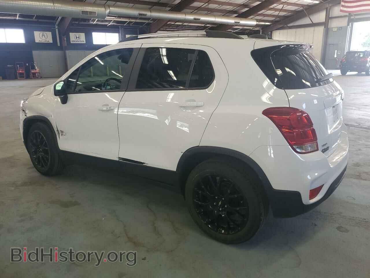 2021 CHEVROLET TRAX - VIN: KL7CJLSB7MB354213 - Photo 2