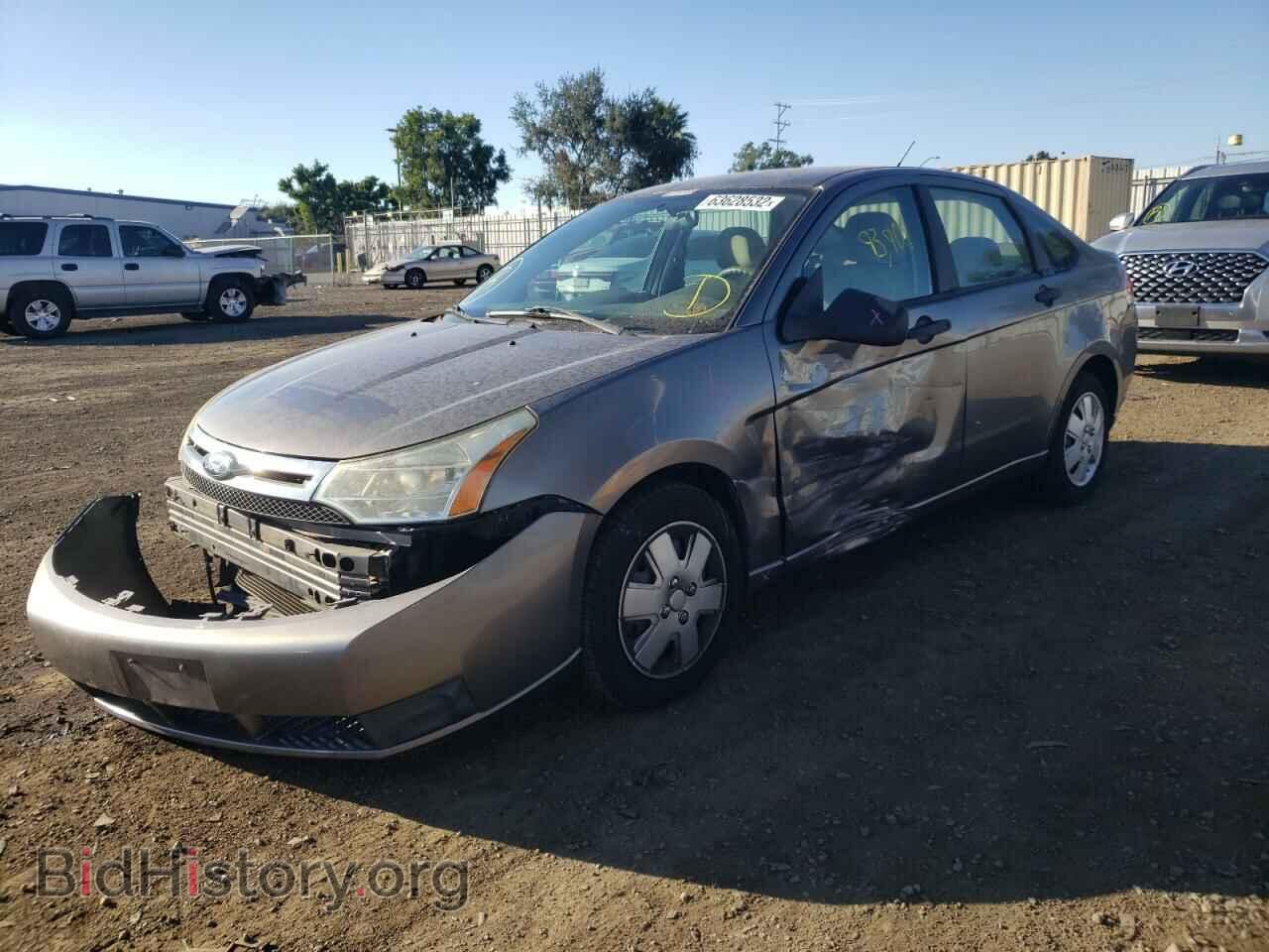 2011 FORD FOCUS - VIN: 1FAHP3EN7BW167689 - Фото 2