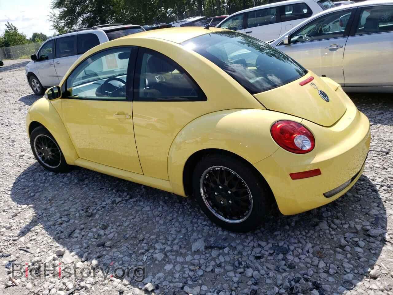 2010 VOLKSWAGEN BEETLE - VIN: 3VWPG3AG7AM009605 - Фото 2