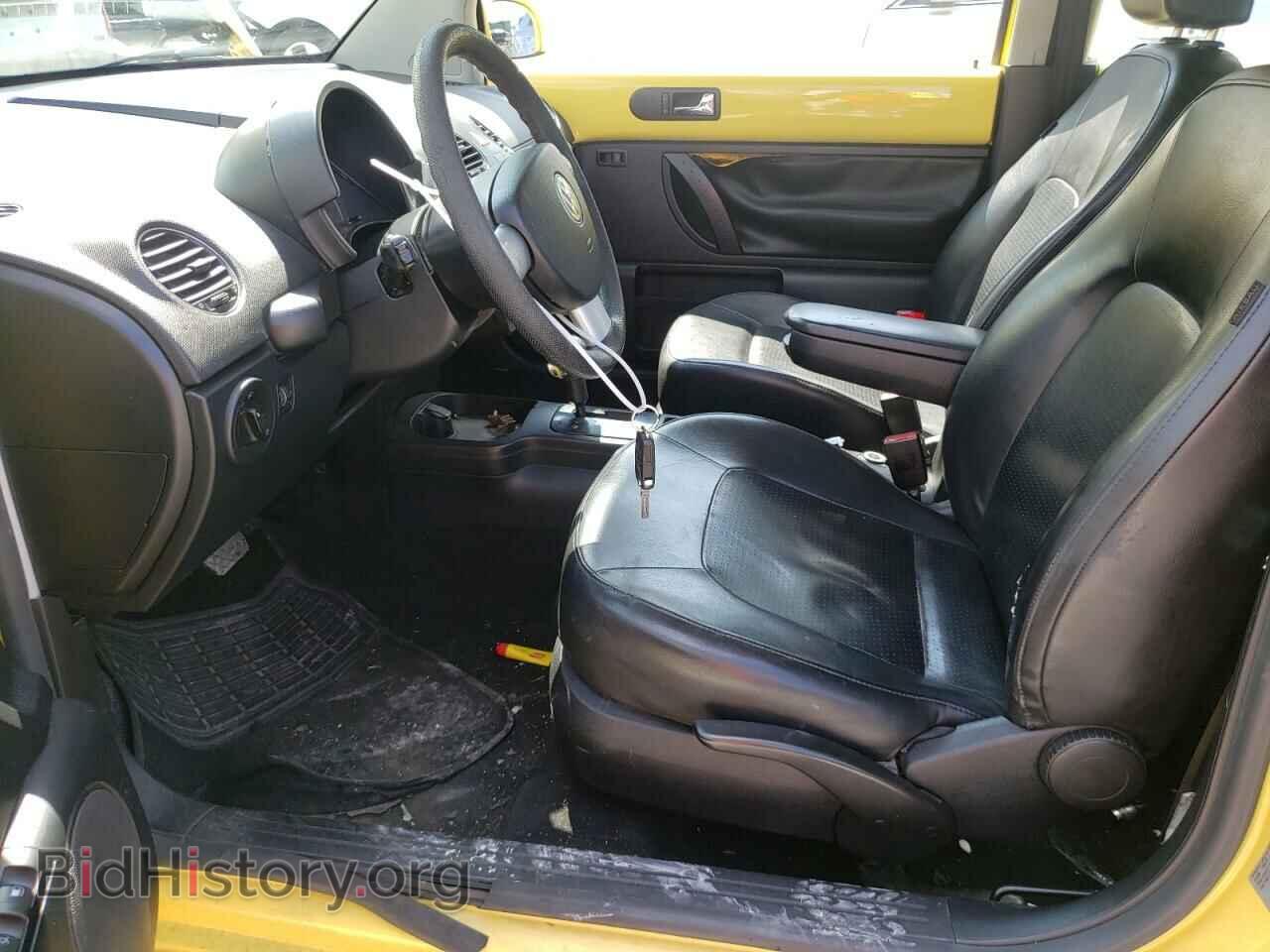 2010 VOLKSWAGEN BEETLE - VIN: 3VWPG3AG7AM009605 - Фото 7