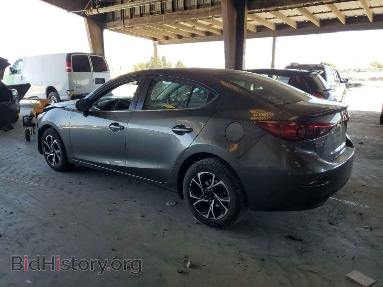 2018 MAZDA 3 - VIN: 3MZBN1U75JM185469 - Фото 2