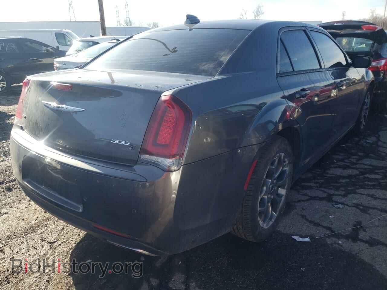 2016 CHRYSLER 300 - VIN: 2C3CCAGG5GH304822 - Фото 4