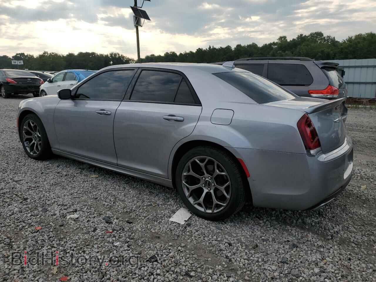 2018 CHRYSLER 300 - VIN: 2C3CCABG6JH240143 - Фото 2