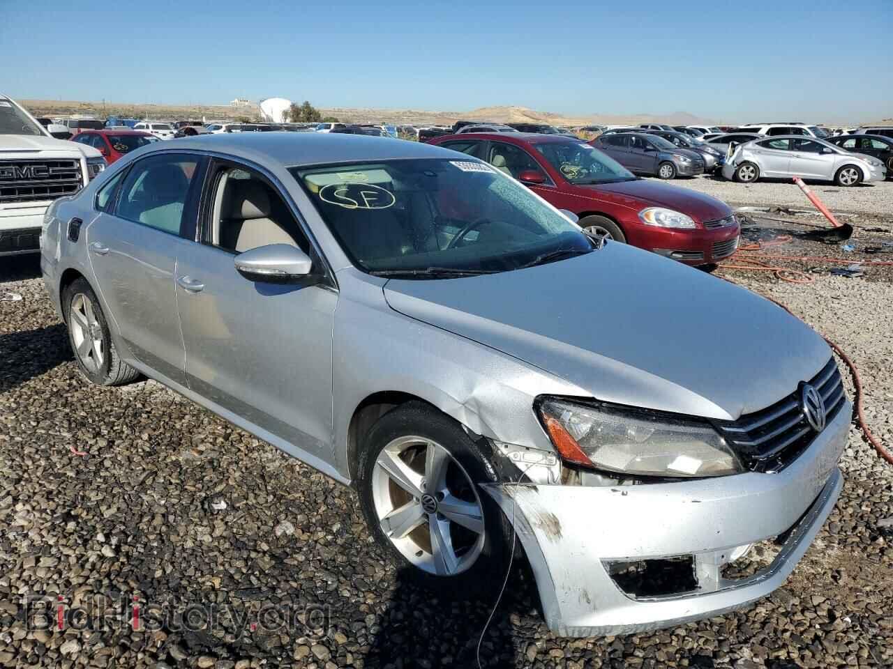 Photo 1VWBP7A38CC020549 - VOLKSWAGEN PASSAT 2012