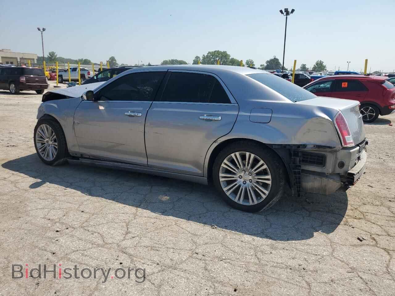 2011 CHRYSLER 300 - VIN: 2C3CA5CG9BH554754 - Фото 2