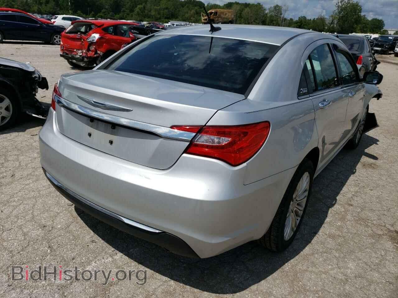 2012 CHRYSLER 200 - VIN: 1C3CCBCGXCN279350 - Фото 3